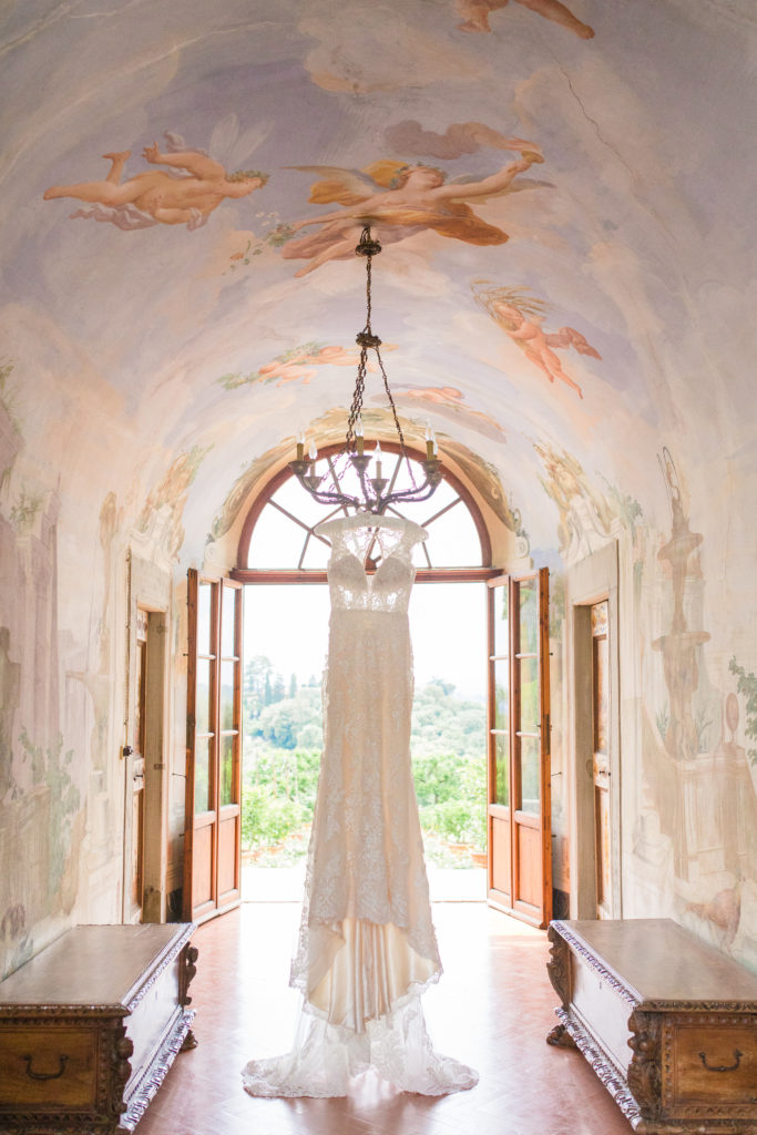stunning destination wedding in Tuscany